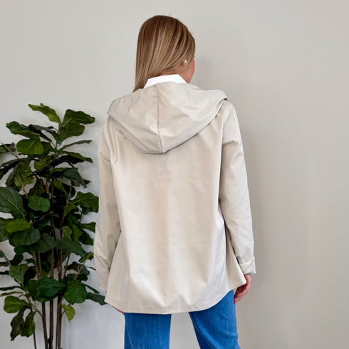 Raincoat con cappuccio