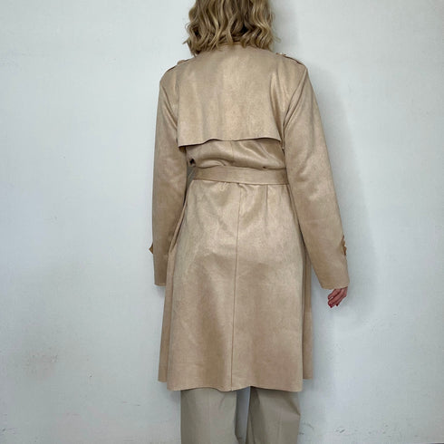 Trench in camoscio