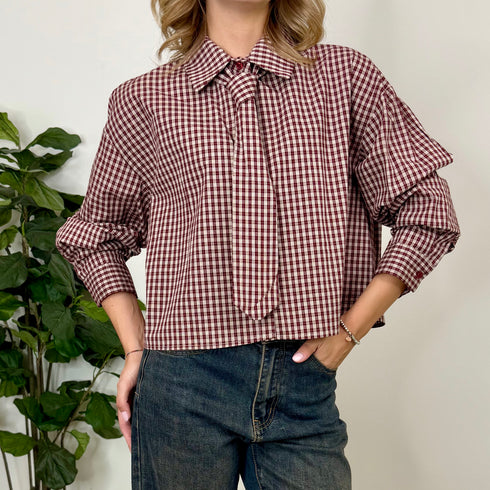 Camicia vichy con cravatta